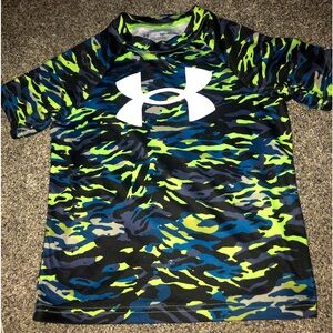Under armour dri fit size XS boys